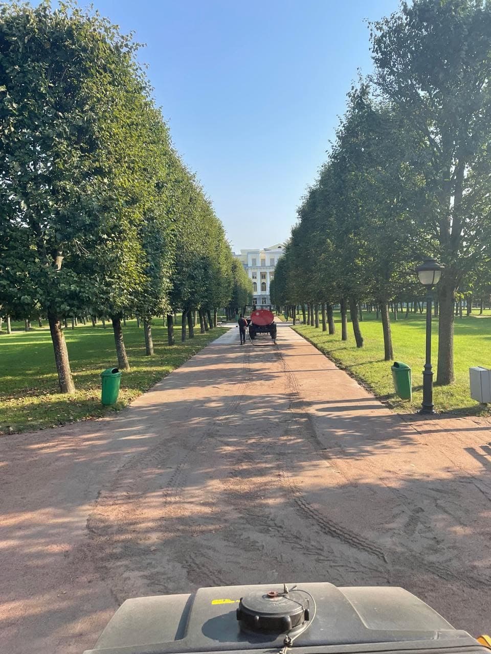 Благоустройство парковой зоны — асфальтированные дорожки в Калуге